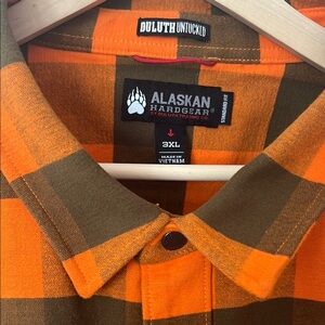 Alaskan Hardware (Duluth trading company) Orange and Brown snap Shirt